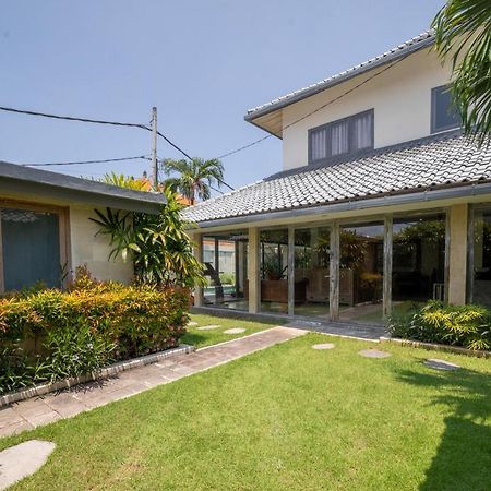Villa Amana Seminyak Exterior photo