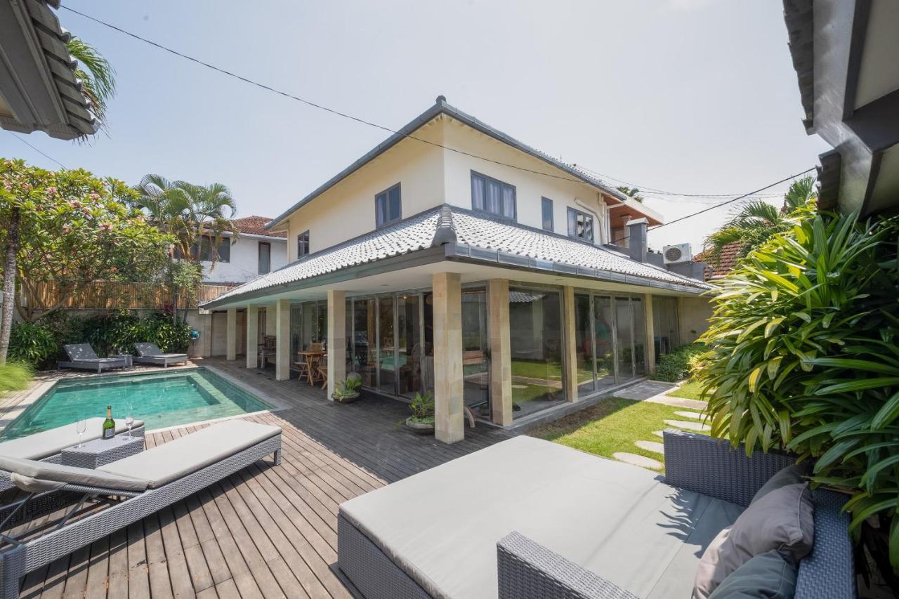 Villa Amana Seminyak Exterior photo