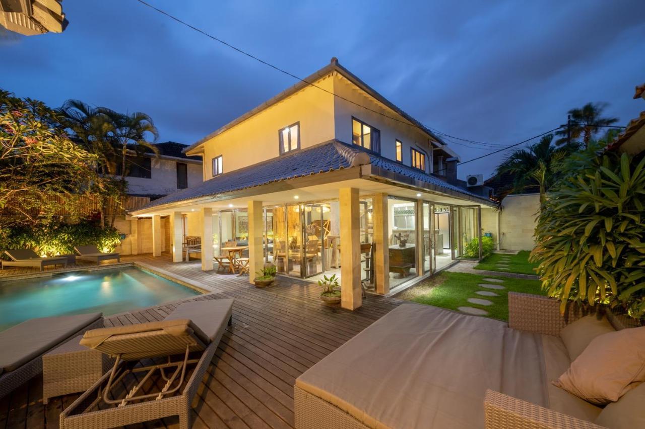 Villa Amana Seminyak Exterior photo