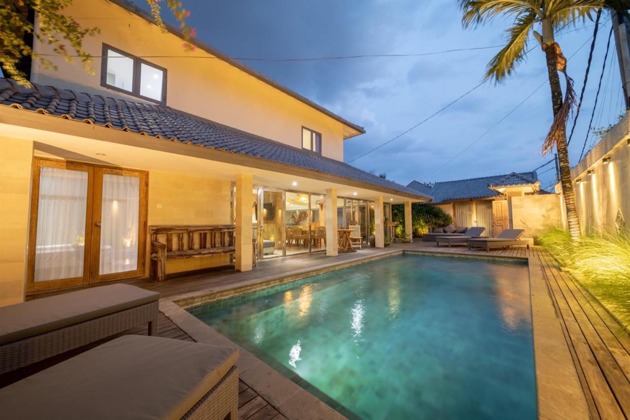 Villa Amana Seminyak Exterior photo